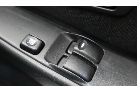 Nissan Kix, 2008 год, 577 400 рублей, 13 фотография