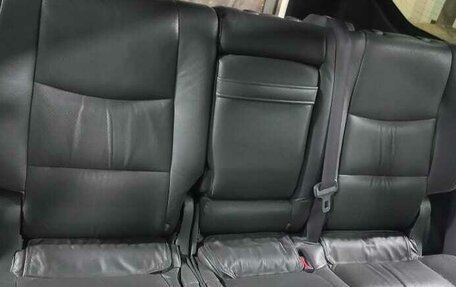 Toyota Land Cruiser Prado 120 рестайлинг, 2003 год, 2 000 000 рублей, 11 фотография