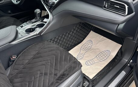 Toyota Camry, 2021 год, 3 800 000 рублей, 6 фотография