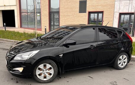 Hyundai Solaris II рестайлинг, 2016 год, 1 050 000 рублей, 2 фотография