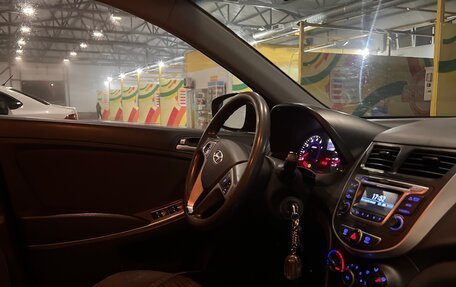 Hyundai Solaris II рестайлинг, 2016 год, 1 050 000 рублей, 8 фотография