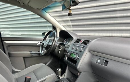 Volkswagen Touran III, 2012 год, 935 000 рублей, 28 фотография