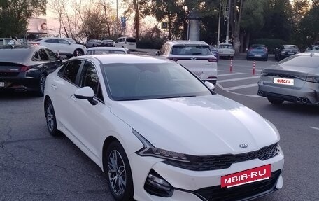 KIA K5, 2021 год, 2 300 000 рублей, 2 фотография