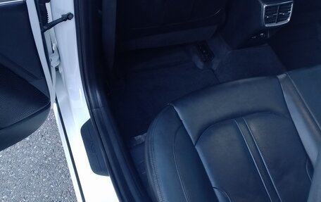 KIA K5, 2021 год, 2 300 000 рублей, 24 фотография