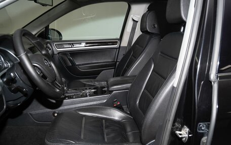 Volkswagen Touareg III, 2010 год, 1 798 000 рублей, 6 фотография