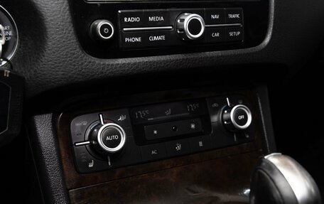 Volkswagen Touareg III, 2010 год, 1 798 000 рублей, 12 фотография