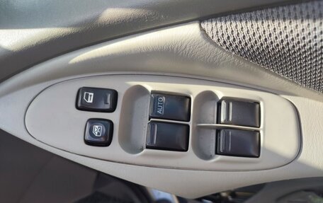 Nissan Tino, 2000 год, 240 000 рублей, 11 фотография