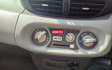 Nissan Tino, 2000 год, 240 000 рублей, 10 фотография