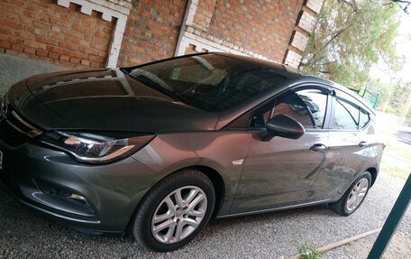 Opel Astra K, 2018 год, 1 500 000 рублей, 7 фотография