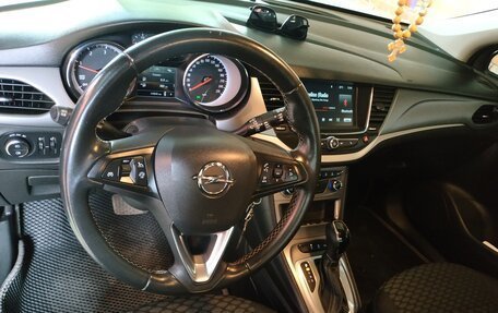 Opel Astra K, 2018 год, 1 500 000 рублей, 14 фотография