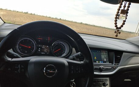Opel Astra K, 2018 год, 1 500 000 рублей, 17 фотография