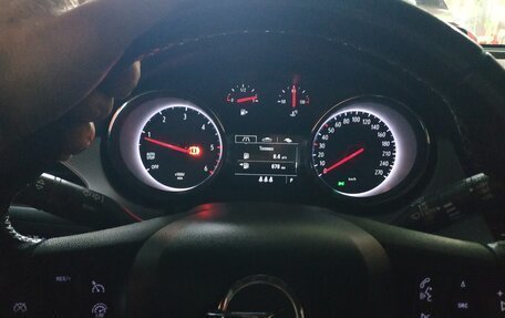 Opel Astra K, 2018 год, 1 500 000 рублей, 16 фотография