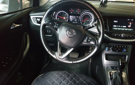 Opel Astra K, 2018 год, 1 500 000 рублей, 22 фотография