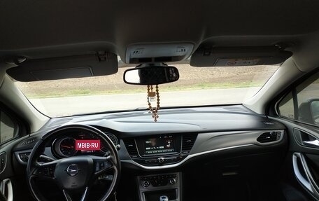 Opel Astra K, 2018 год, 1 500 000 рублей, 29 фотография