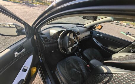 Hyundai Solaris II рестайлинг, 2013 год, 12 фотография