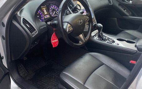 Infiniti Q50 I рестайлинг, 2015 год, 1 870 000 рублей, 11 фотография