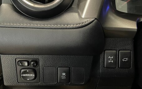 Toyota RAV4, 2014 год, 1 600 000 рублей, 10 фотография