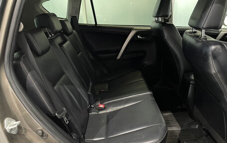 Toyota RAV4, 2014 год, 1 600 000 рублей, 15 фотография