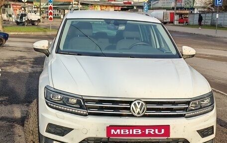Volkswagen Tiguan II, 2017 год, 2 200 000 рублей, 6 фотография