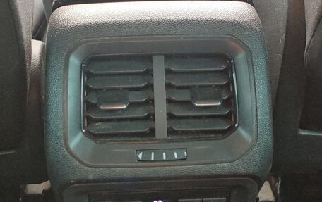 Volkswagen Tiguan II, 2017 год, 2 200 000 рублей, 12 фотография