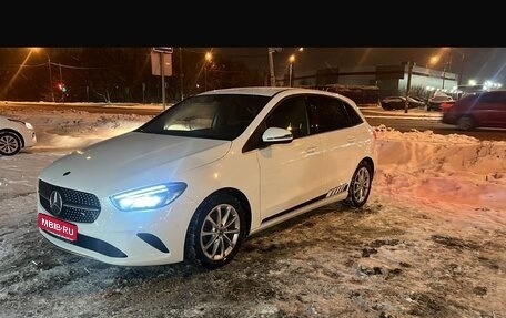 Mercedes-Benz B-Класс, 2019 год, 2 600 000 рублей, 1 фотография