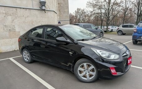 Hyundai Solaris II рестайлинг, 2011 год, 600 000 рублей, 1 фотография
