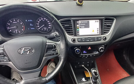 Hyundai Solaris II рестайлинг, 2017 год, 1 370 000 рублей, 3 фотография