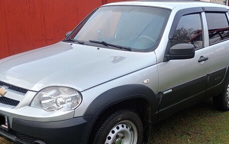 Chevrolet Niva I рестайлинг, 2013 год, 490 000 рублей, 5 фотография