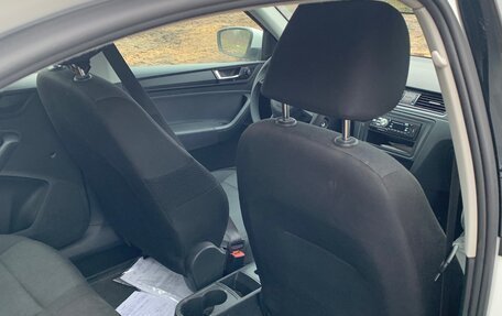 Skoda Rapid I, 2019 год, 960 000 рублей, 10 фотография