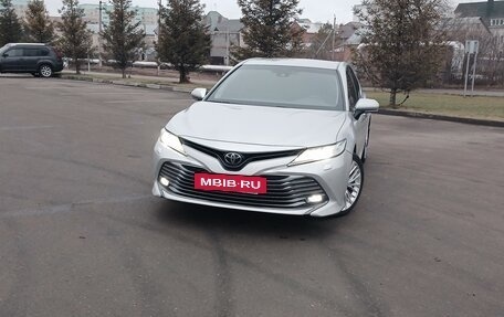 Toyota Camry, 2020 год, 2 950 000 рублей, 2 фотография