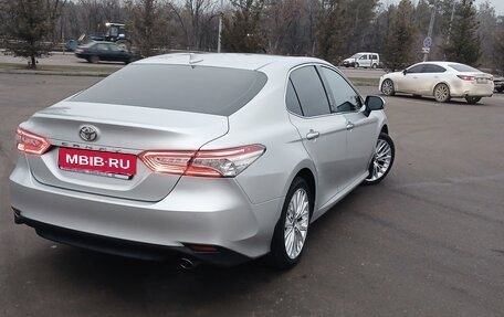 Toyota Camry, 2020 год, 2 950 000 рублей, 6 фотография
