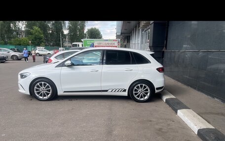 Mercedes-Benz B-Класс, 2019 год, 2 600 000 рублей, 6 фотография