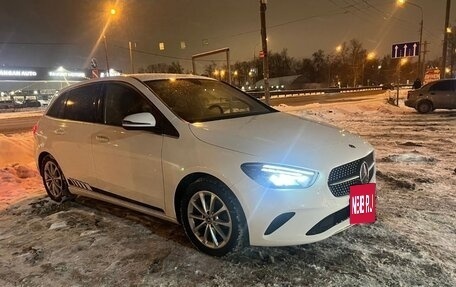 Mercedes-Benz B-Класс, 2019 год, 2 600 000 рублей, 2 фотография