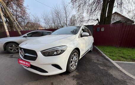 Mercedes-Benz B-Класс, 2019 год, 2 600 000 рублей, 19 фотография