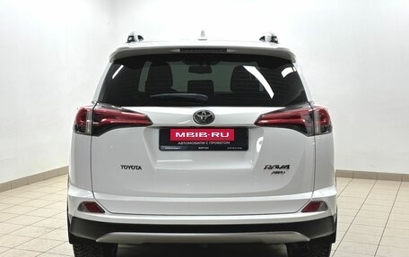 Toyota RAV4, 2018 год, 2 879 000 рублей, 5 фотография