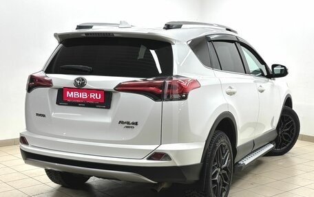 Toyota RAV4, 2018 год, 2 879 000 рублей, 4 фотография