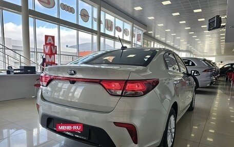 KIA Rio IV, 2018 год, 1 549 000 рублей, 8 фотография