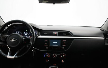 KIA Rio IV, 2018 год, 1 230 000 рублей, 5 фотография