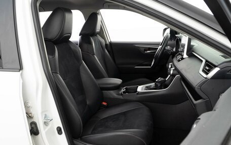 Toyota RAV4, 2020 год, 3 237 077 рублей, 8 фотография