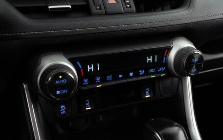 Toyota RAV4, 2020 год, 3 237 077 рублей, 13 фотография