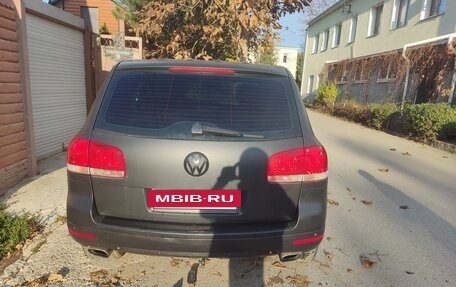 Volkswagen Touareg III, 2006 год, 900 000 рублей, 4 фотография