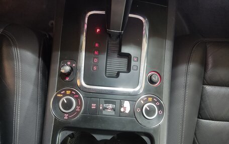 Volkswagen Touareg III, 2006 год, 900 000 рублей, 13 фотография