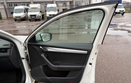 Skoda Octavia, 2018 год, 900 000 рублей, 13 фотография