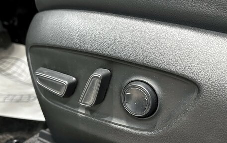 Toyota RAV4, 2025 год, 4 050 000 рублей, 19 фотография