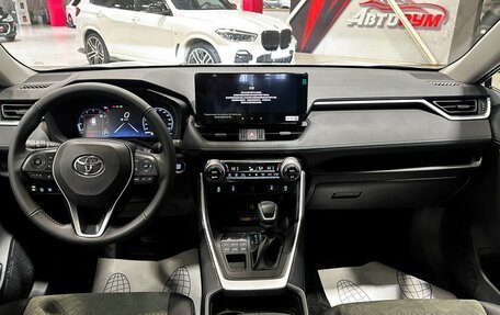 Toyota RAV4, 2025 год, 4 050 000 рублей, 32 фотография