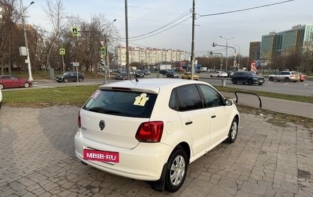 Volkswagen Polo VI (EU Market), 2011 год, 600 000 рублей, 3 фотография