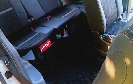 Honda Stepwgn IV, 2018 год, 2 650 000 рублей, 12 фотография