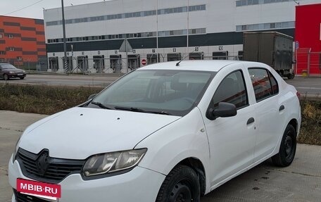 Renault Logan II, 2017 год, 380 000 рублей, 2 фотография