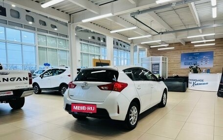 Toyota Auris II, 2013 год, 1 379 000 рублей, 6 фотография
