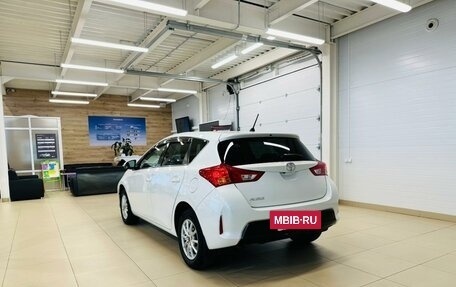 Toyota Auris II, 2013 год, 1 379 000 рублей, 4 фотография